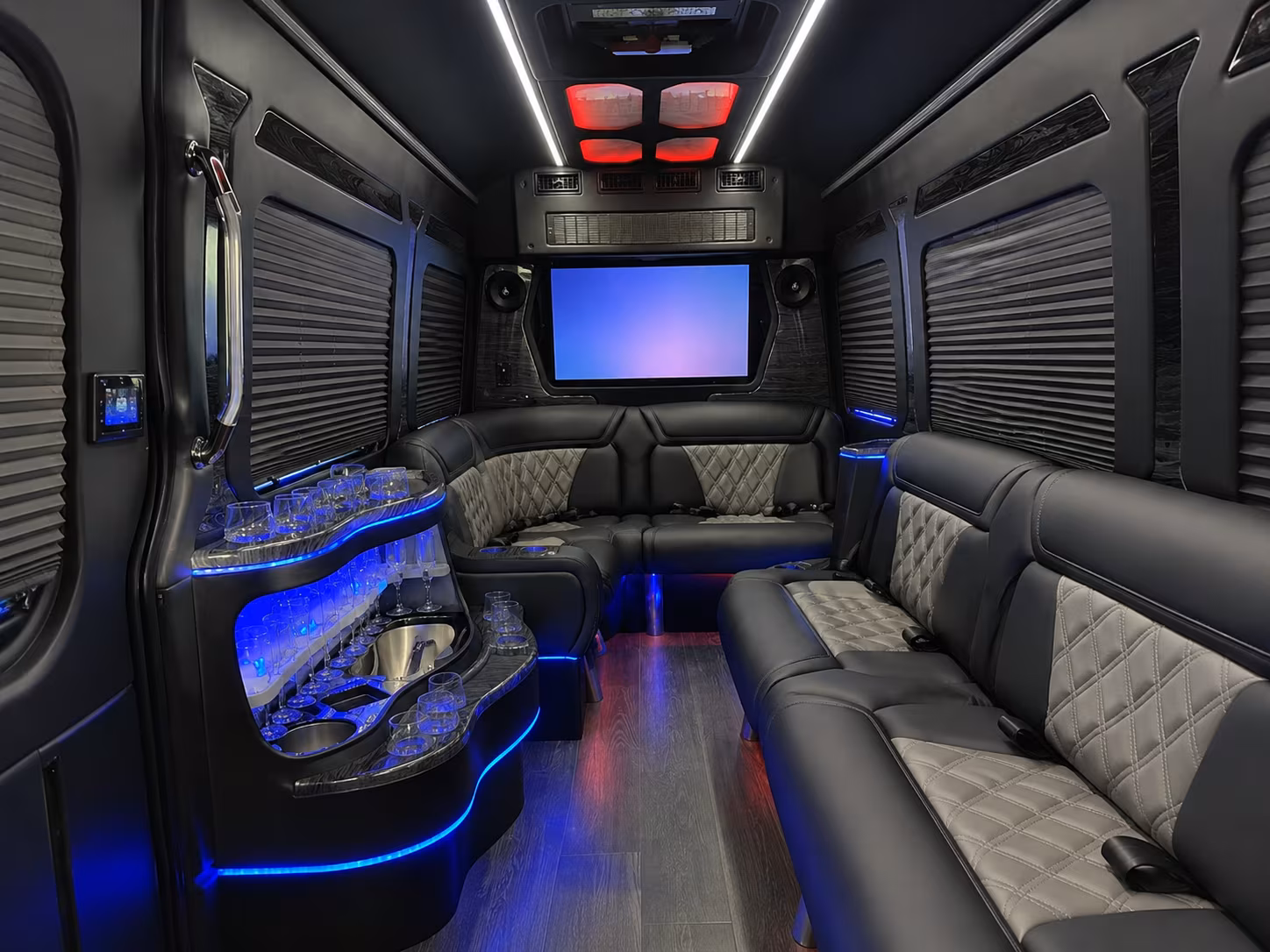 rent a bus in carlsbad for pre prom dinners along the coast